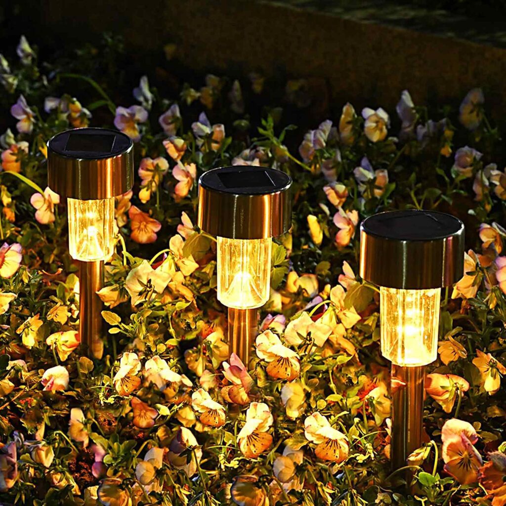 Un Lot de 12 lampes solaires pour allée extérieure