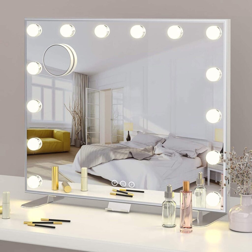 Miroir maquillage lumineux Hollywood, un cadeau tendance ado fille 13-17 ans